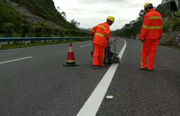 蘇州道路劃線公司施工水平要達到哪種標(biāo)準(zhǔn)？